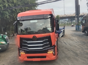 Đầu kéo HOWO MAT 440HP máy man 