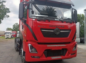 Đầu kéo Dongfeng Hoàng Huy động cơ VOLVO siêu tiết kiệm nhiên liệu