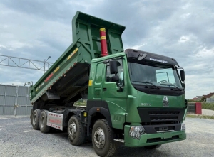 Xe Ben HOWO SINOTRAC Máy 380HP 