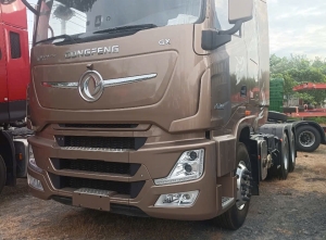 Xe Đầu Kéo Dongfeng Hoàng Huy Động Cơ VOLVO GX450