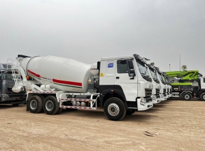 Xe Bồn Trộn Bê Tông HOWO 12 Khối