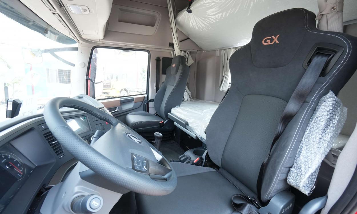 Đầu kéo 3 chân - GX 450 phiên bản Rồng Thiêng