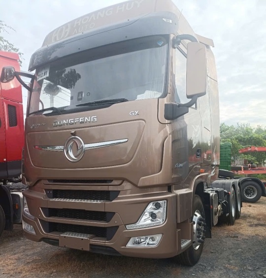Xe Đầu Kéo Dongfeng Hoàng Huy HCM