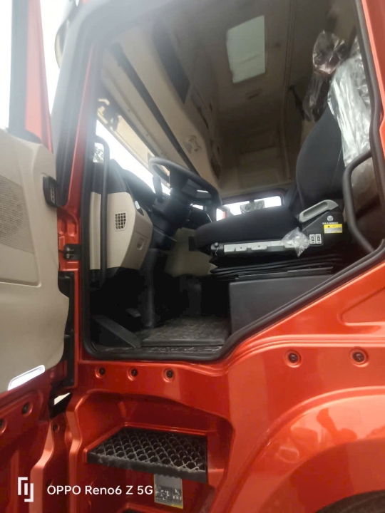 Đầu kéo HSACMAN 270HP + 400HP + 460HP