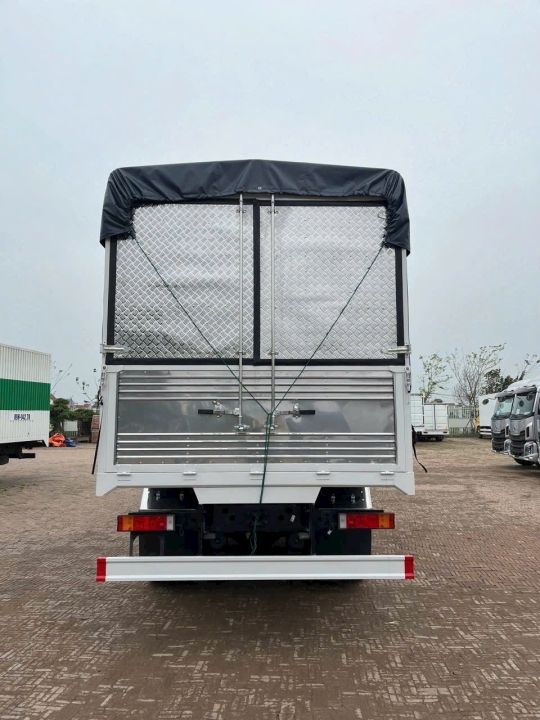 Xe Tải Thùng Dongfeng 7 Tấn 