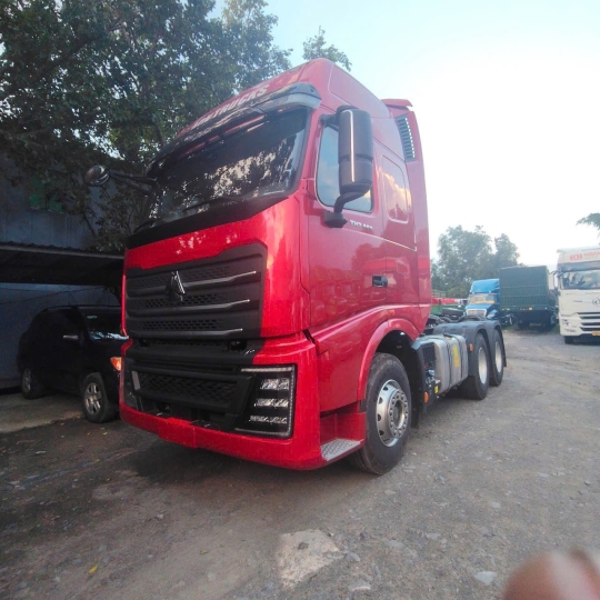 Xe Đầu Kéo HOWO TH7