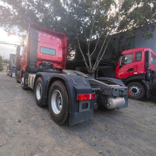 Xe Đầu Kéo HOWO TH7