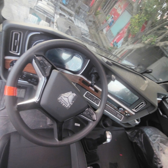 Xe Đầu Kéo HOWO TH7