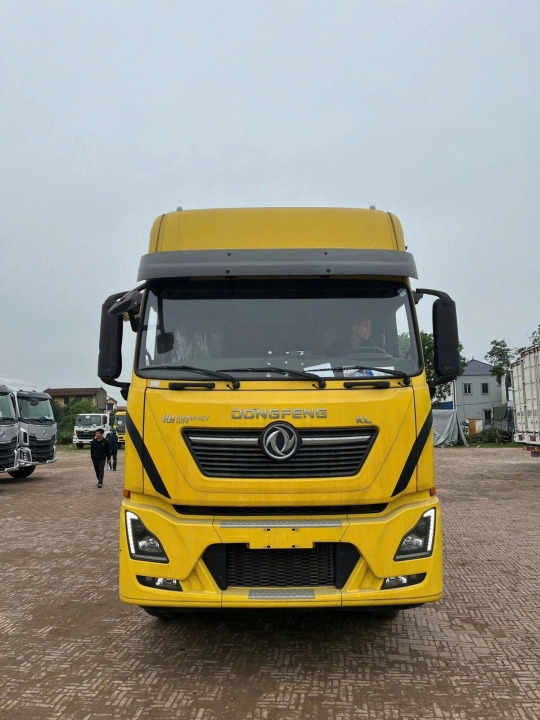 Xe Tải B180 Thùng Dài 8.2m Tải Trọng 9.100kg
