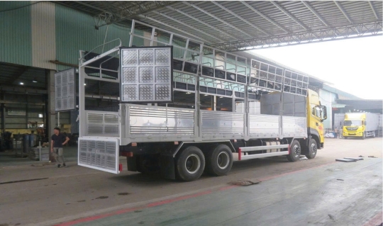 Xe Tải B180 Thùng Dài 8.2m Tải Trọng 9.100kg
