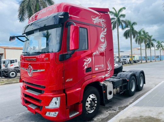 Xe Đầu Kéo HOWO T7H