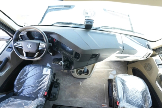Xe Đầu Kéo X6000 Máy 460 Cummins