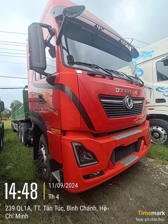 Đầu kéo Dongfeng KL420 