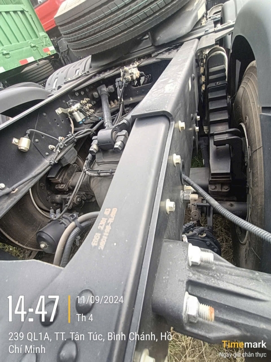 Đầu kéo Dongfeng KL420 