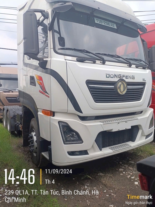 Đầu kéo Dongfeng KL420 
