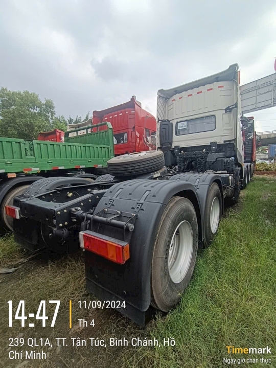 Đầu kéo Dongfeng KL420 