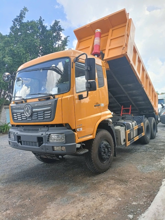 Xe Tải Dongfeng động cơ YUCHAI 