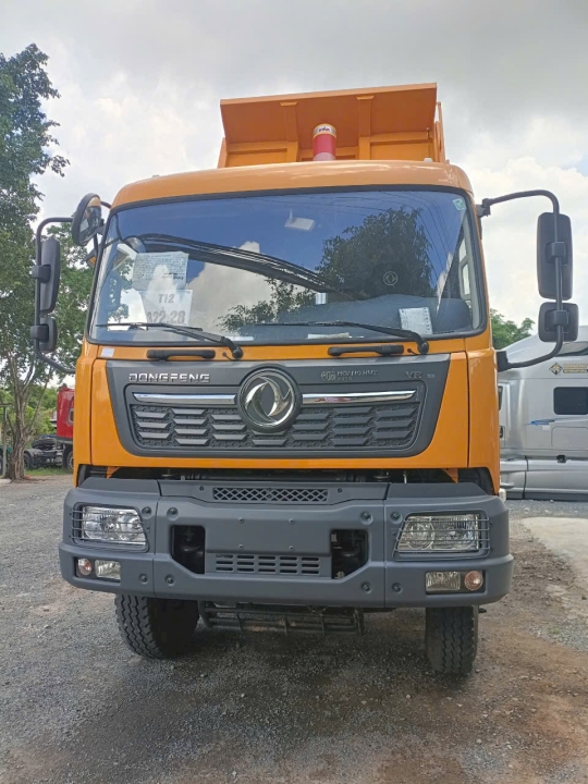 Xe Tải Dongfeng động cơ YUCHAI 