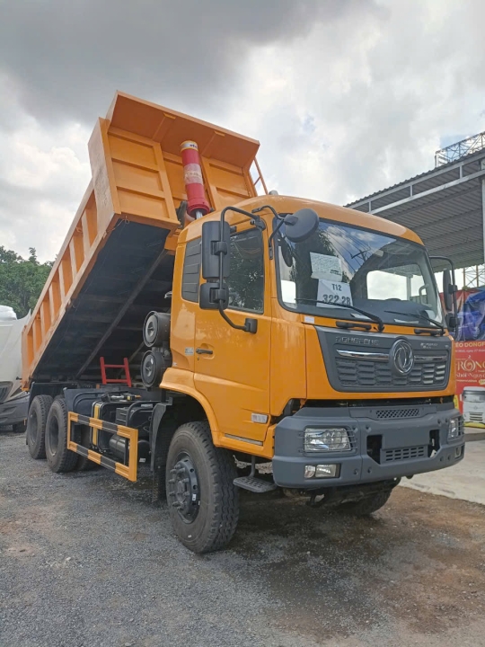 Xe Tải Dongfeng động cơ YUCHAI 