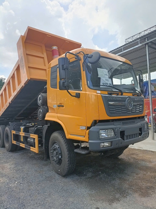 Xe Tải Dongfeng động cơ YUCHAI 