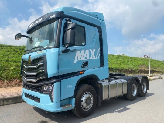 HOWO MAX 460HP SX 2024