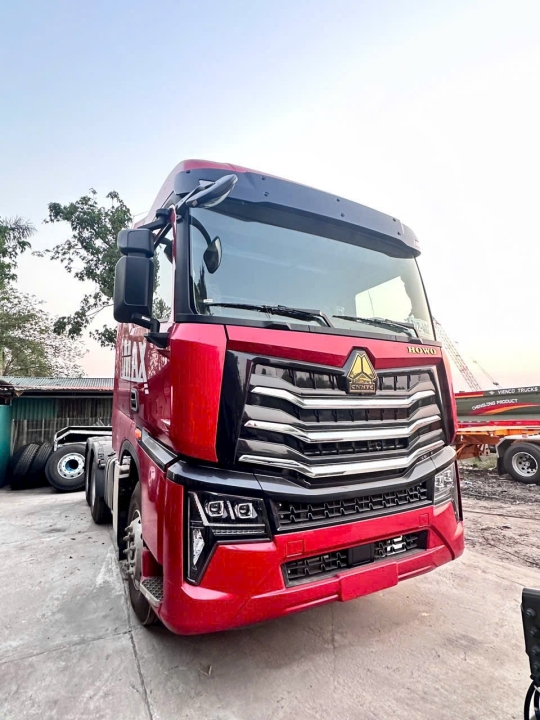 HOWO MAX 460HP SX 2024