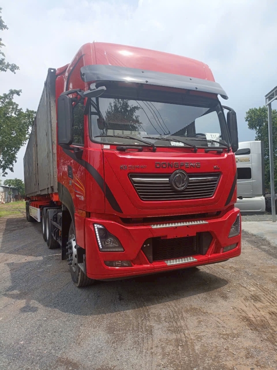Đầu kéo Dongfeng Hoàng Huy KL460 SX 2024
