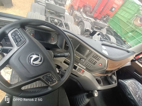 Xe Đầu Kéo Dongfeng Hoàng Huy Động Cơ VOLVO GX450
