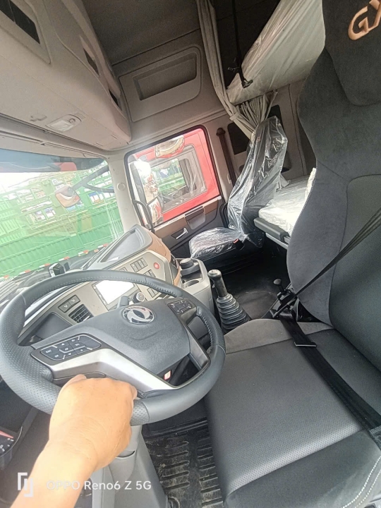 Xe Đầu Kéo Dongfeng Hoàng Huy Động Cơ VOLVO GX450