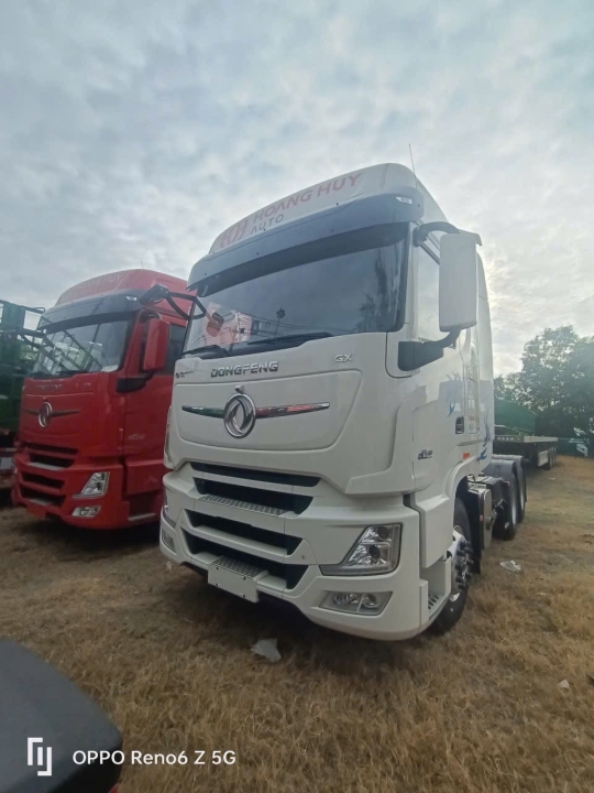 Xe Đầu Kéo Dongfeng Hoàng Huy Động Cơ VOLVO GX450