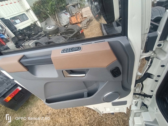 Xe Đầu Kéo Dongfeng Hoàng Huy Động Cơ VOLVO GX450