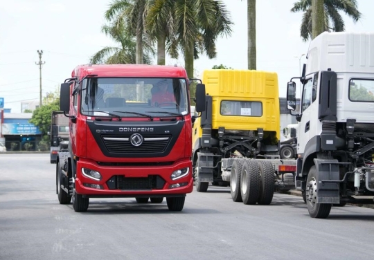 Xe Đầu kéo 2 chân - KR270