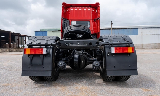 Xe Đầu Kéo D320 NEW - 420HP(6x4)