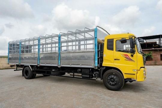 Xe tải Dongfeng hoàng huy B180 động cơ Cummins SX 2024