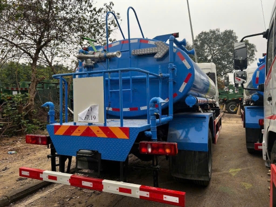 Xe Bồn Trộn Bê Tông HOWO 12 Khối