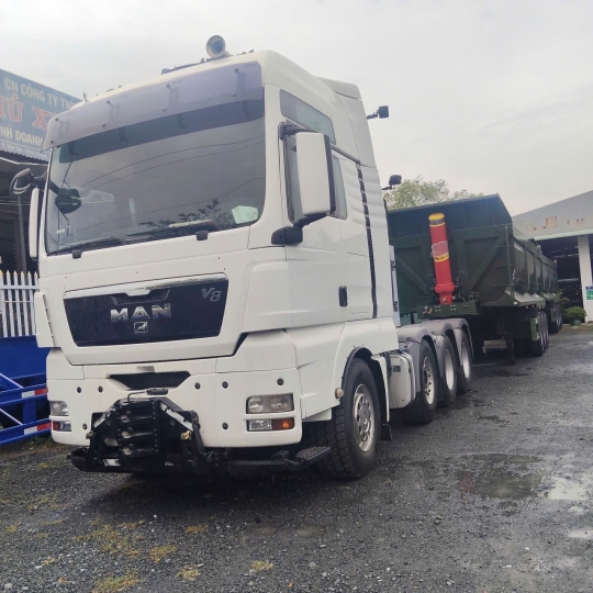 Xe Đầu Kéo MAN TGX Động cơ V8