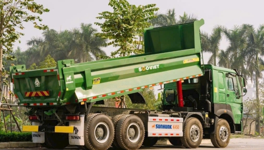XE BEN HOWO 4 CHÂN 380HP THÙNG U ĐÚC – CABIN V7G
